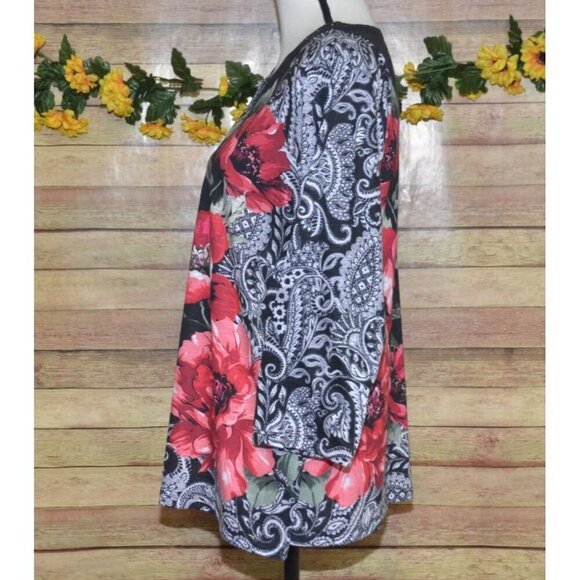 Alfred Dunner Ladies M Knit Top Tunic Black & Red Floral V-Neck Pullover Blouse - Picture 7 of 11